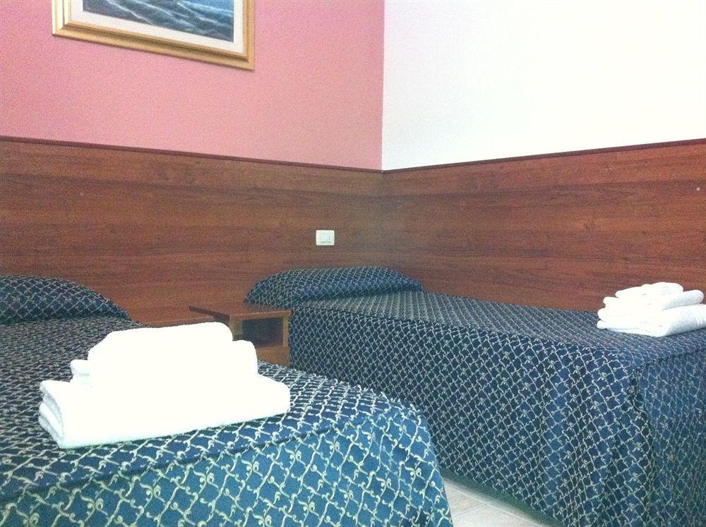 Hotel Aurelia Milano Centrale Kültér fotó