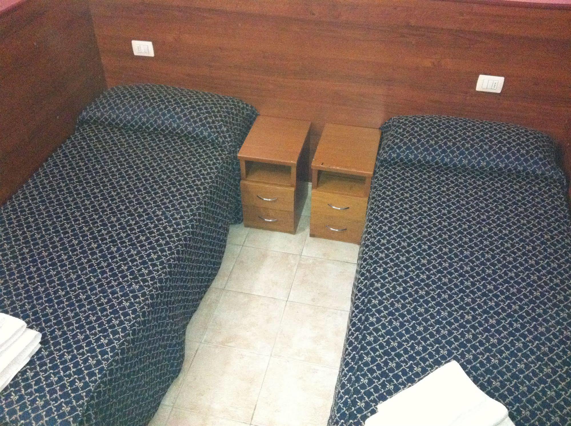 Hotel Aurelia Milano Centrale Kültér fotó