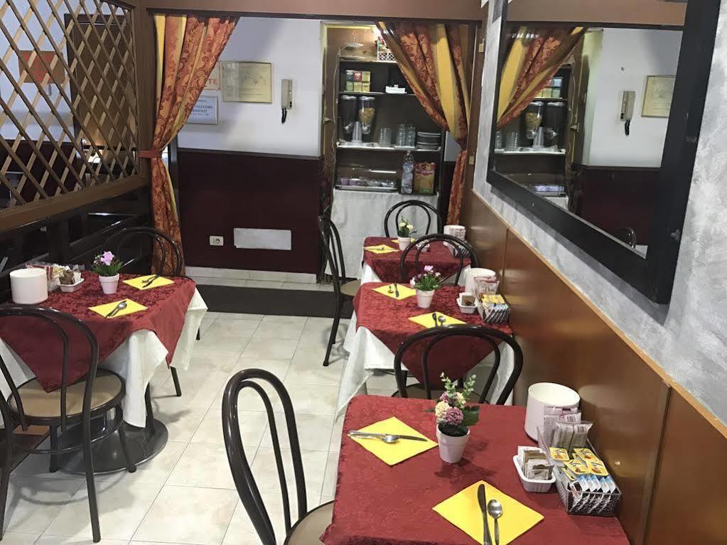 Hotel Aurelia Milano Centrale Kültér fotó